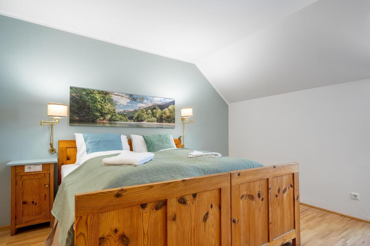 Sonnleitner Landhaus - Apartments Kotschach-Mauthen ภายนอก รูปภาพ