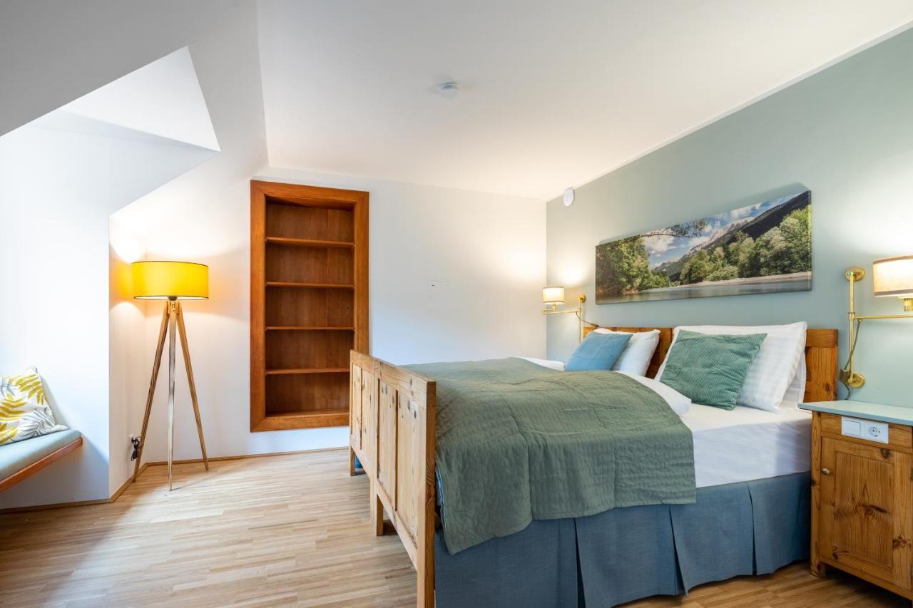 Sonnleitner Landhaus - Apartments Kotschach-Mauthen ภายนอก รูปภาพ