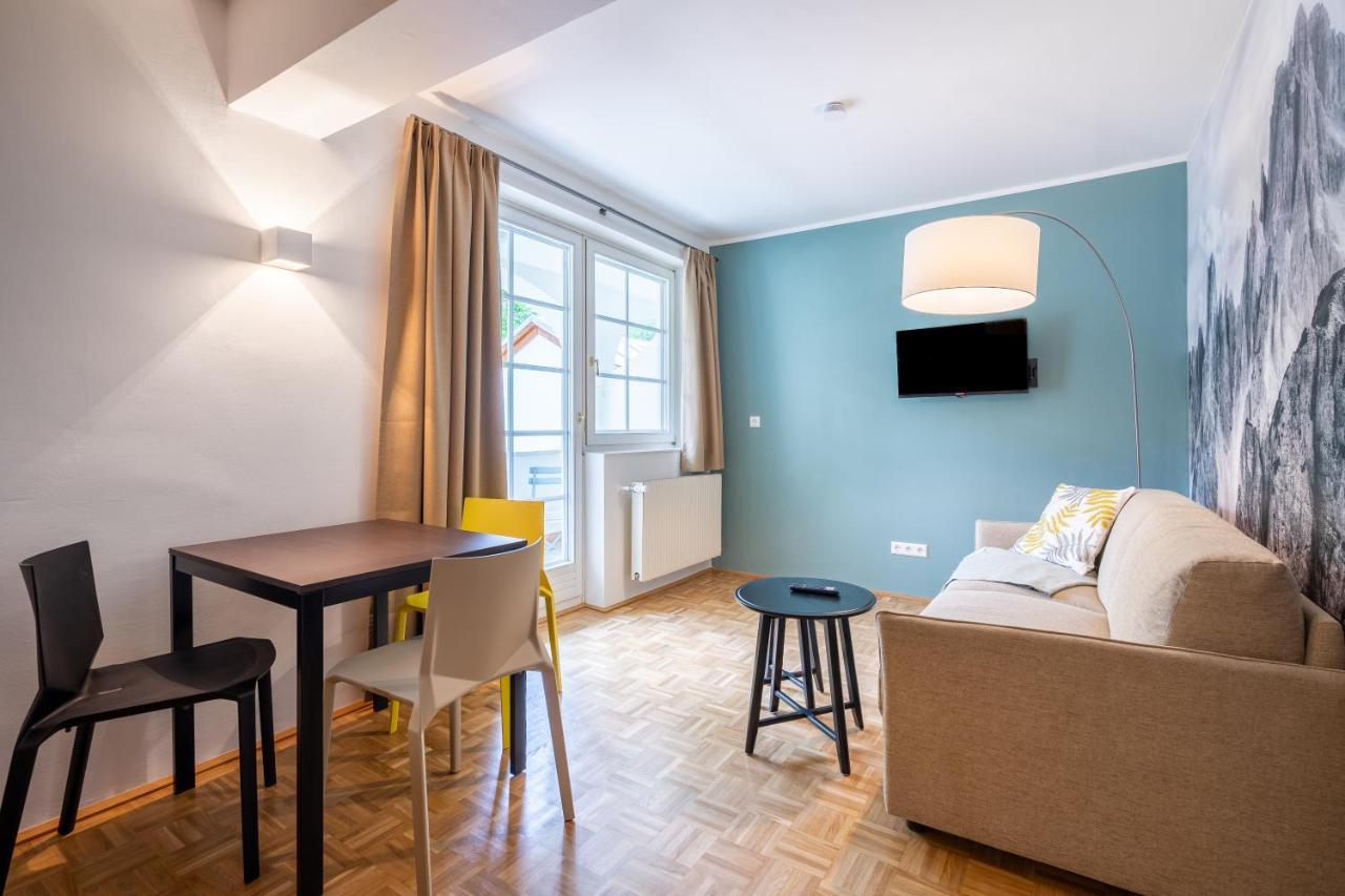 Sonnleitner Landhaus - Apartments Kotschach-Mauthen ภายนอก รูปภาพ